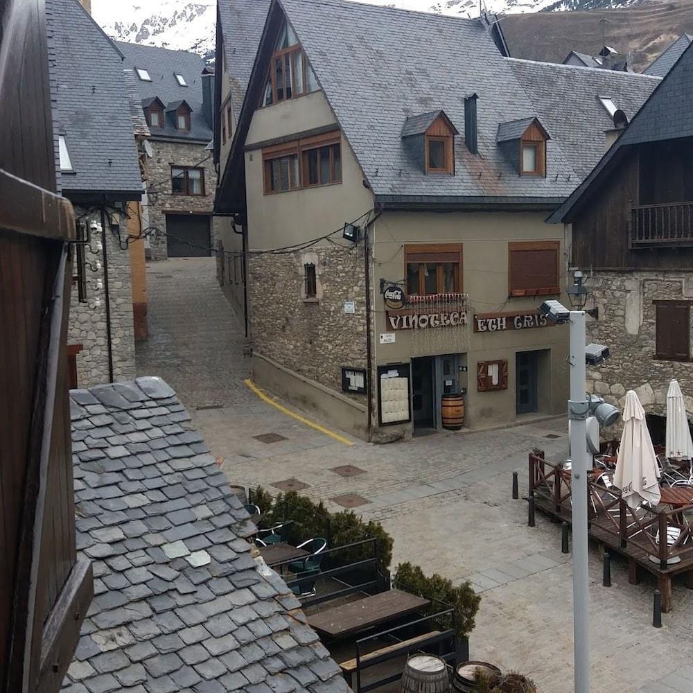 Salardú Hotel Snoe Mont Romies מראה חיצוני תמונה