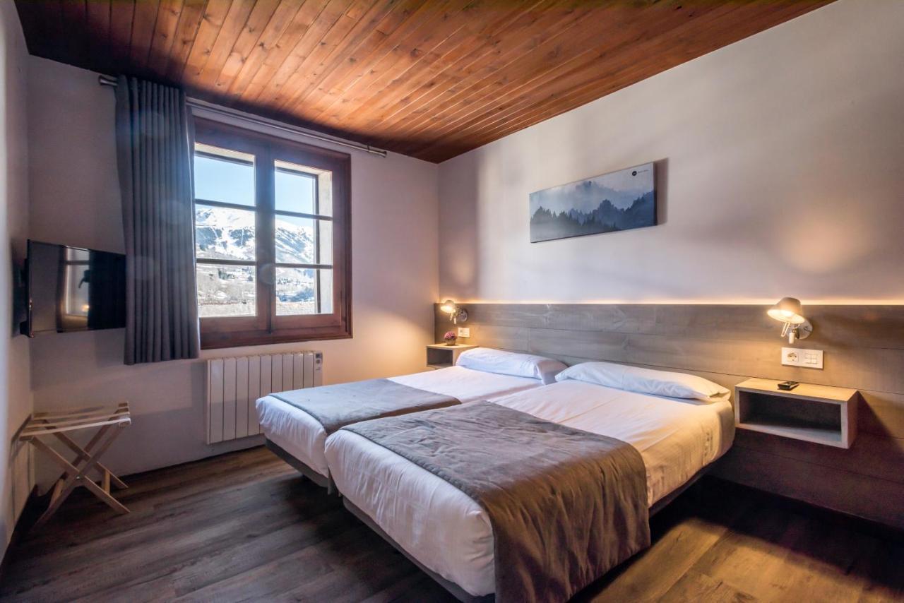 Salardú Hotel Snoe Mont Romies מראה חיצוני תמונה