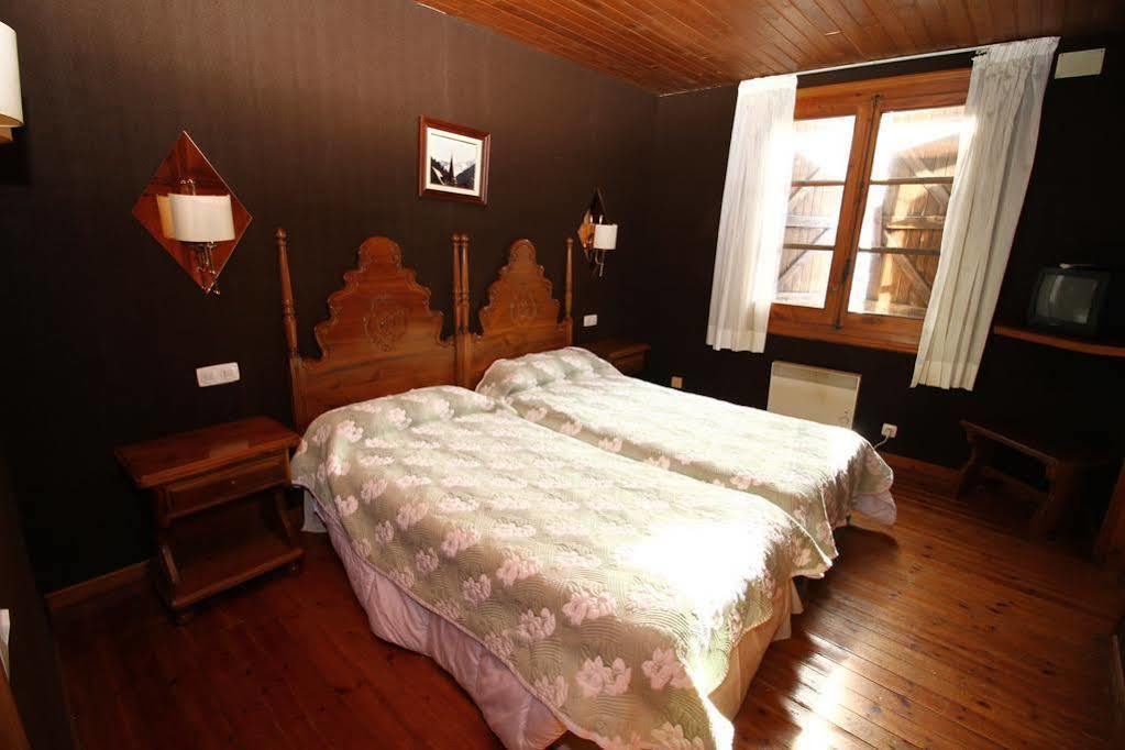 Salardú Hotel Snoe Mont Romies מראה חיצוני תמונה